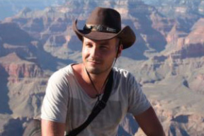 Навучыў швэдаў казаць Belarus і ваюе з прапагандай. Дырэктар «Куфра» падзяліўся патаемным