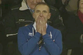 Президент Исландии смотрел матч на трибуне среди обычных болельщиков