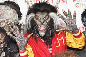 Хайди Клум опять ошеломила на Хэллоуине