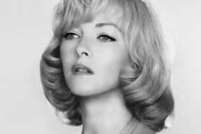 Как голая Брыльска отбрила осветителя