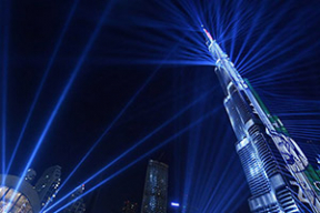 Самое масштабное лазерное шоу прошло в Дубае. Видеофакт