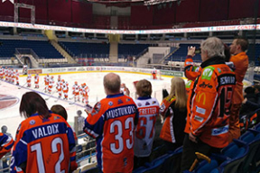 «У них очень злые лица». Иностранные болельщики узнали, что такое ОМОН и БРСМ