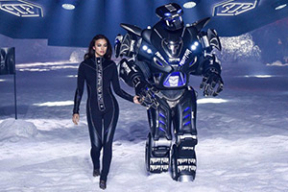 Прогулка Шейк с роботом закончилась курьезом