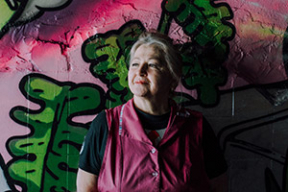 П´еш – закусвай, пісай ва ўнітаз: правілы этыкету ад Тамары «Мечты»