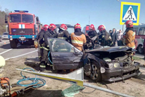 В Брестской области на М1 столкнулись три автомобиля, один водитель погиб