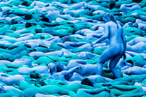 Каково это – обнажиться с тремя тысячами незнакомцев в центре города