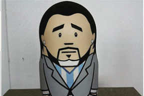 Белорусский художник сделал из Марадоны матрёшку