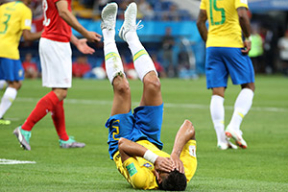 Бразилия впервые за 40 лет не смогла победить в первом матче чемпионата мира по футболу