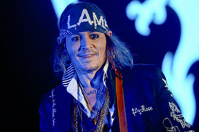 «Каждое утро наливал себе водки». Джонни Депп рассказал, как пережил развод и спустил свое состояние