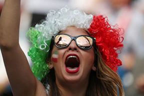 Как выглядят иранские болельщицы на российских стадионах