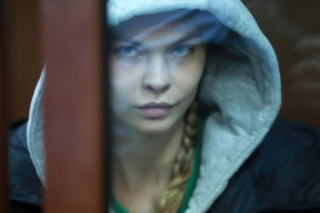 Насте Рыбке продлили задержание на 72 часа. Она попросила прощения у Дерипаски