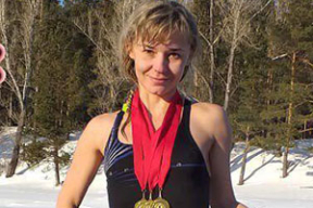 В Барнауле учительницу-моржа чуть не уволили за фото в купальнике