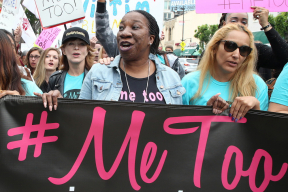 Как знаменитости оказались «сексуальными гигантами, изнасиловавшими десятки человек»