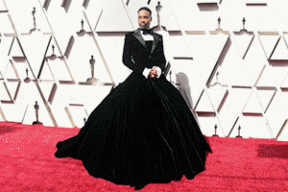 Красная дорожка и шоу: самые яркие выходы и кому дали «Оскар»