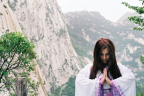 Чаму беларуска паехала вучыцца ў Кітай, а кітаец прыехаў у Беларусь