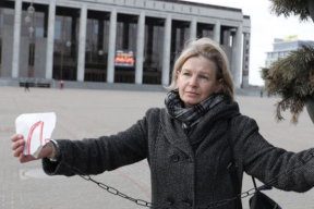 В Минске на Октябрьской площади задержали активистов