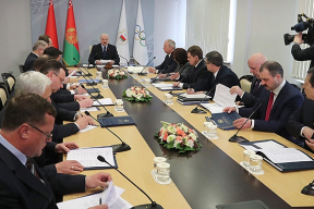 Фотофакт. Лица чиновников НОК после того, как Лукашенко назвал медальные планы на Европейские игры