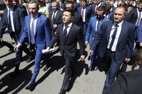 «С помощью «слуг» Зеленский планирует получить фактически единоличную власть в стране»