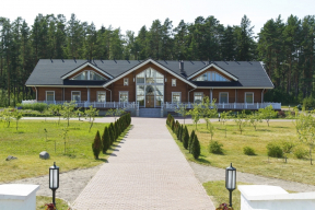 Роскошь главы РПЦ: экскурсия по владениям патриарха Кирилла