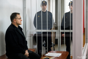 Обвинитель озвучила срок для замглавврача медцентра МТЗ. Обвиняемый не сдержал слез