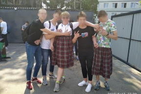 В Минске парни пришли в колледж в юбках. Как тебе такое, министр Карпенко?