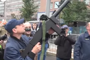 Видео дня. «Вяжи его!» — в Москве на акции протеста полиция захватила дрон