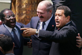 Умер Мугабе, экс-диктатор, правивший Зимбабве 30 лет