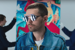 Премьера песни: «В наборе автозака три  человека: двое ментов на одного»