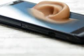 Вас подслушивает телефон?