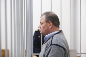 Экс-замминистра здравоохранения: «Портфель и iPhone воспринимал как подарок»