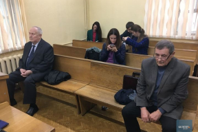 Лукашенко вручал награды, а суд дал срок. Бывшим топ-менеджерам БелОМО огласили приговор