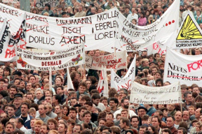 Как и почему пала Берлинская стена