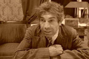 «Актер местного пошиба, но посмотрите хотя бы». Как нашлась «собака в пиджаке»