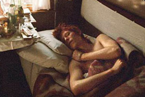 Как советский дембель открыл зубами минералку для Боуи