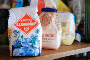 «Цукровая справа». Беларусь набывала сыравіну для цукру ў Расеі, хоць мела сваю