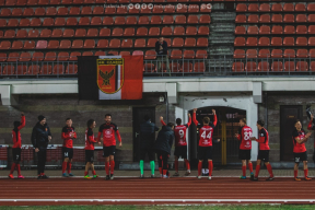 Белорусские болельщики голосуют против футбольного чемпионата «ногами»