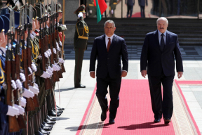 Фотофакт. Как в Беларуси с помпой венгерского премьера встречали