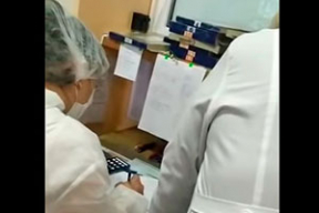 «Ты хочешь работать?» Опубликовано видео сбора подписей за Лукашенко в поликлинике
