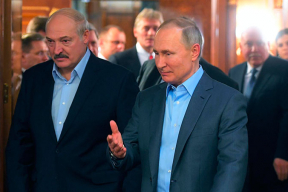 Класковский: Кремлю выгодно, чтобы Лукашенко вышел из кампании максимально ослабленным