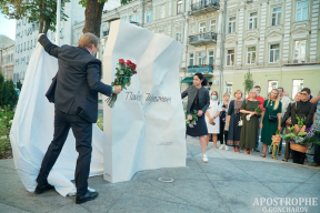 Как в Украине и Беларуси власти чтят память об убитых журналистах