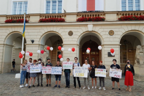 Во Львове и Харькове прошли акции солидарности с Беларусью