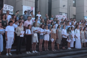 Трогательное видео. Оркестр на улице в Минске исполняет полонез Огинского и «Магутны Божа»