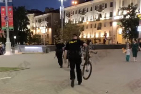 В Минске милиция задерживает велосипедистов