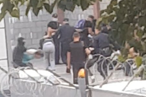 «Ставили на колени, избивали». Как обращались с задержанными в одном из РУВД