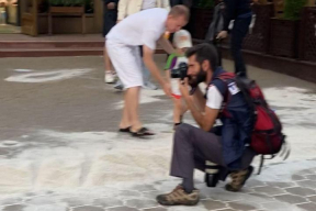 В Минске брутально задерживали фоторепортера Вадима Замировского. Его били