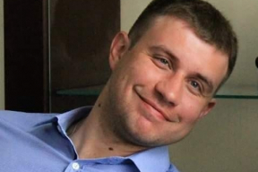 В Минске задержали еще одного сына мэра Витебска — его вытащили из машины неизвестные в балаклавах