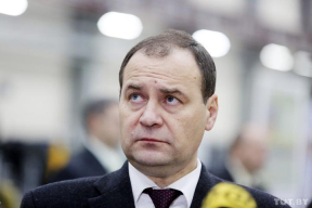 «Человек, который случайно оказался на посту». Головченко в кресле премьера: как оценить его работу?