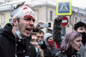 Обложка дня. Легко ли бить молодых