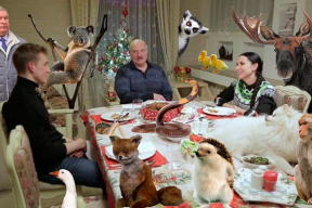 Фотожабы: «Мальчик, не подскажешь, что сейчас в Америке творится?»