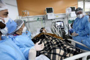 Глава Минздрава подал в отставку: из-за отключения кислорода погибли больные. Спойлер: не наш